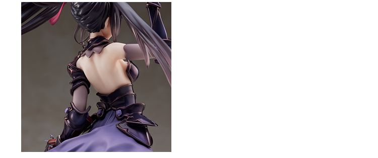 大胆な衣装と健康的な肉体美