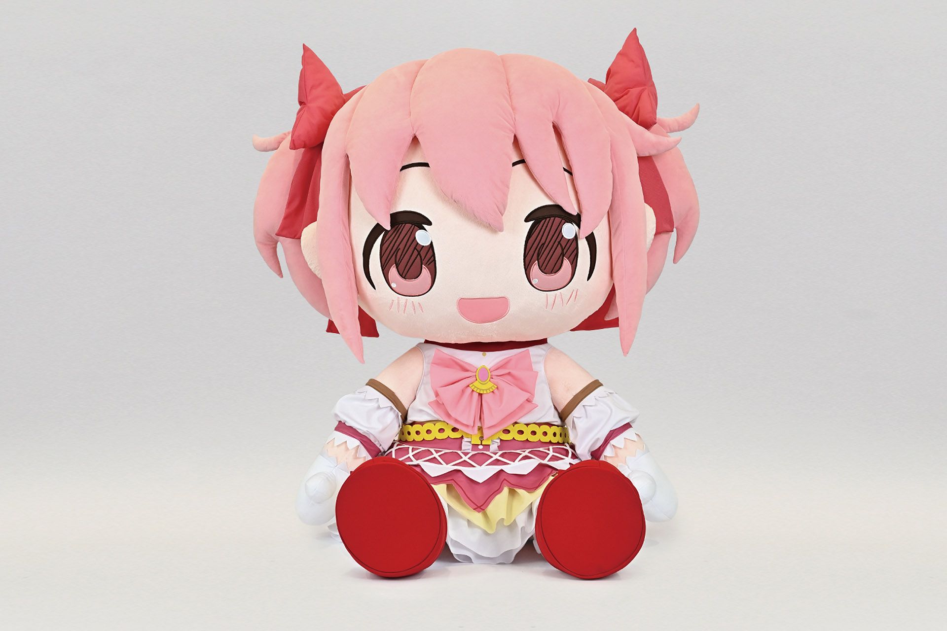 どきゅーと　劇場版 魔法少女まどか☆マギカ〈ワルプルギスの廻天〉　超特大ぬいぐるみ　鹿目まどか